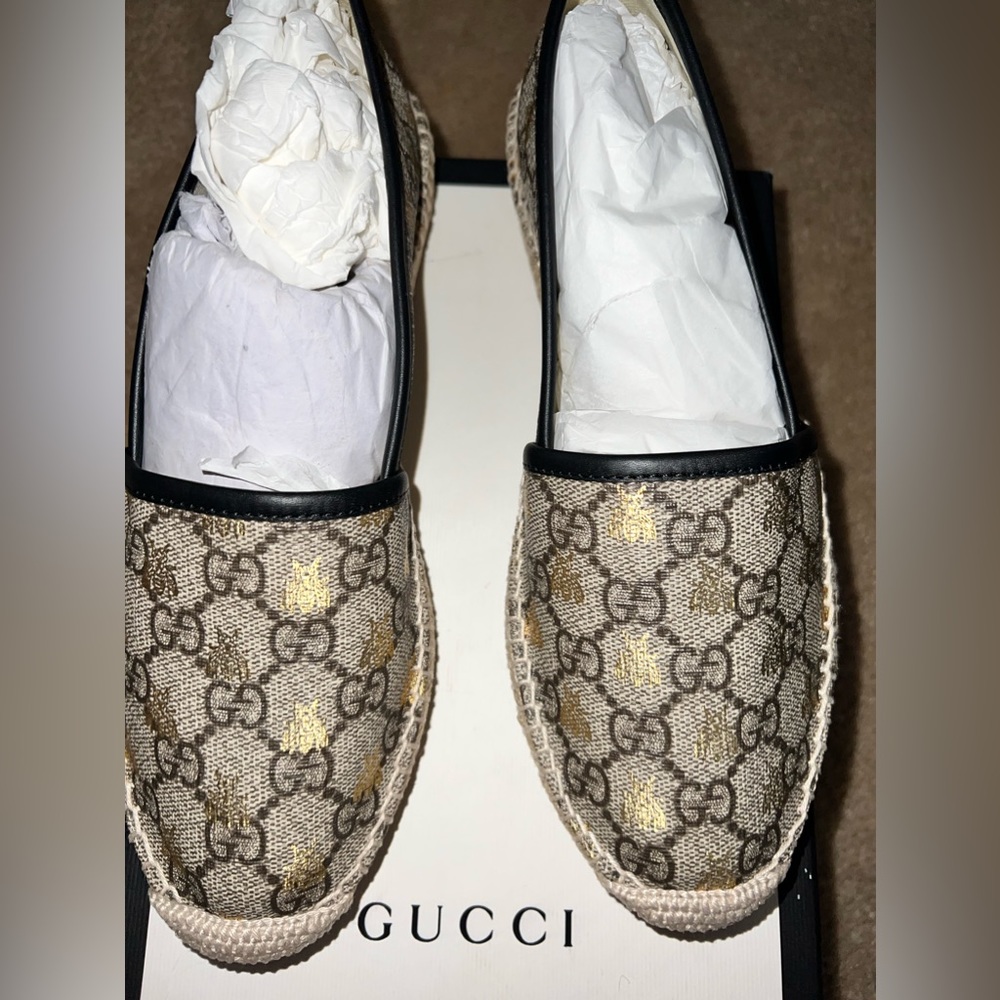 Gucci Espadrilles
GG Supreme St AP/Miro Soft - New  Size 7